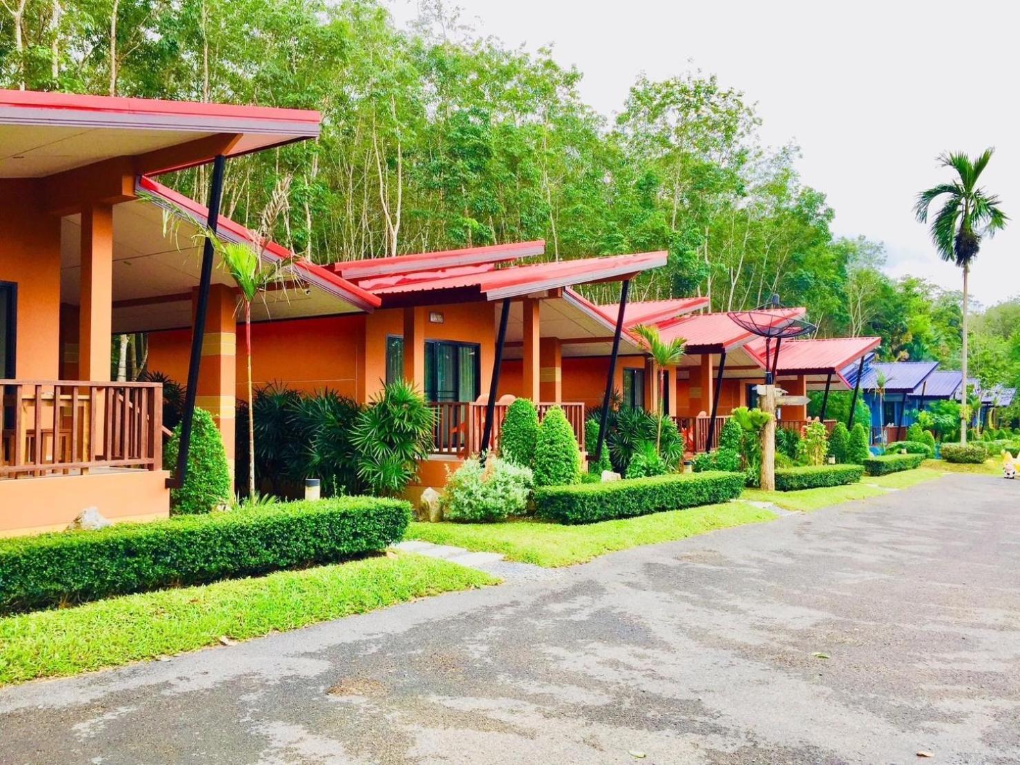 Infinite Resort And Cafe Krabi town Exteriör bild