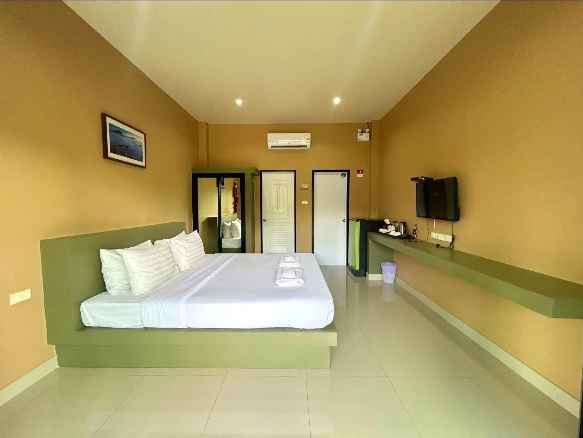 Infinite Resort And Cafe Krabi town Exteriör bild